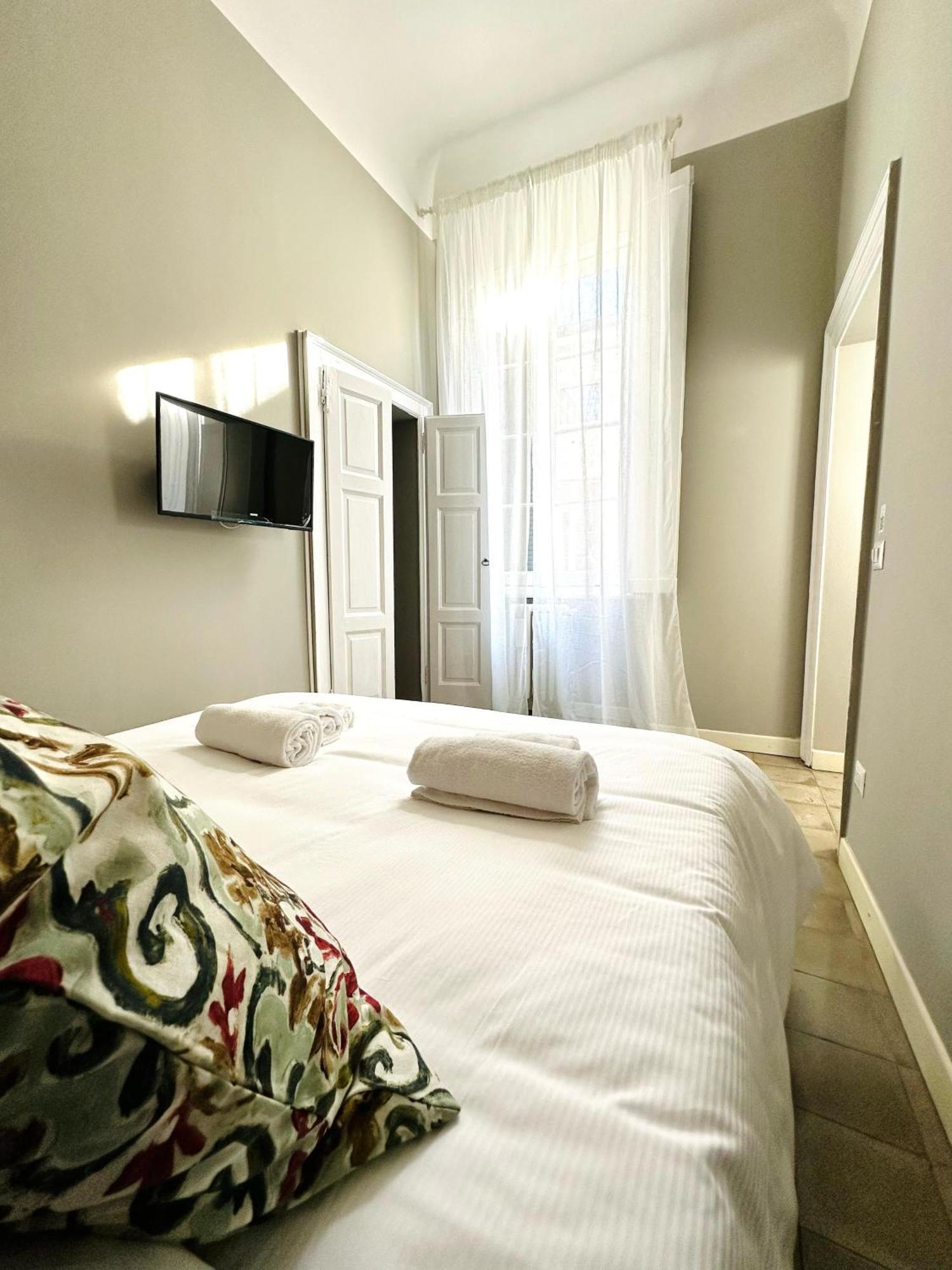 Nerino House, Elegante E Tranquillo Appartamento A 5 Minuti Dal Duomo มิลาน ภายนอก รูปภาพ