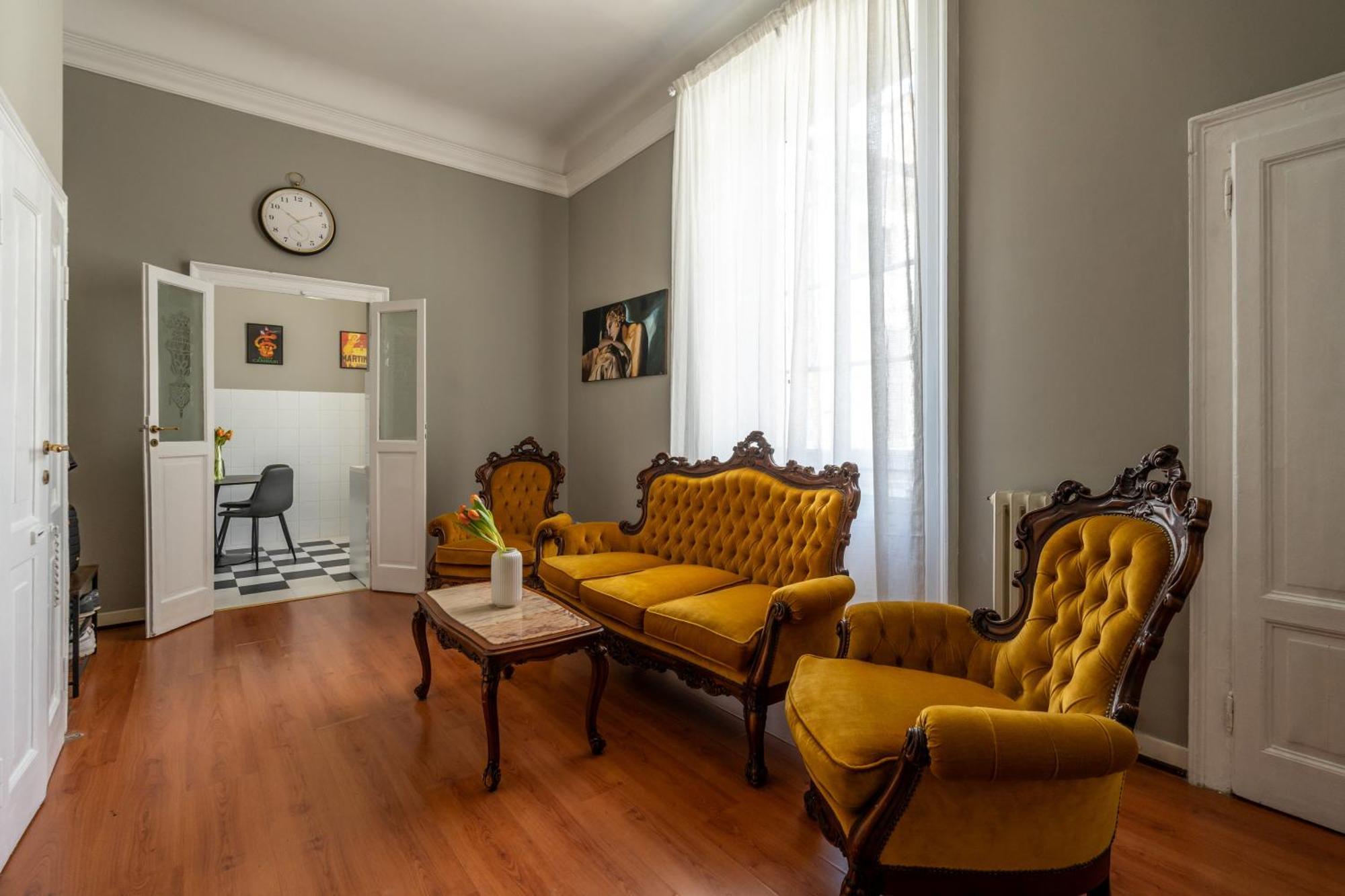 Nerino House, Elegante E Tranquillo Appartamento A 5 Minuti Dal Duomo มิลาน ภายนอก รูปภาพ